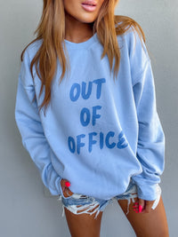 Out Of Office Graphic Pullover C.O.C