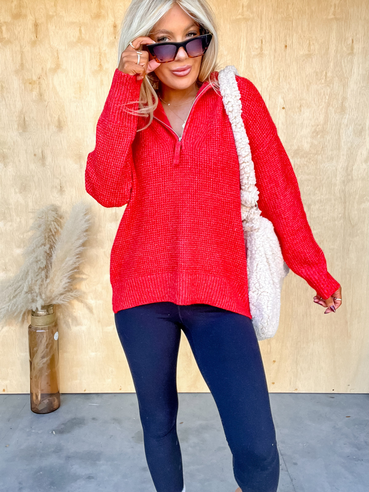 DOORBUSTER - Quick Thinking Ruby Collared Pullover