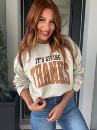 Its Giving Thanks Graphic Top
