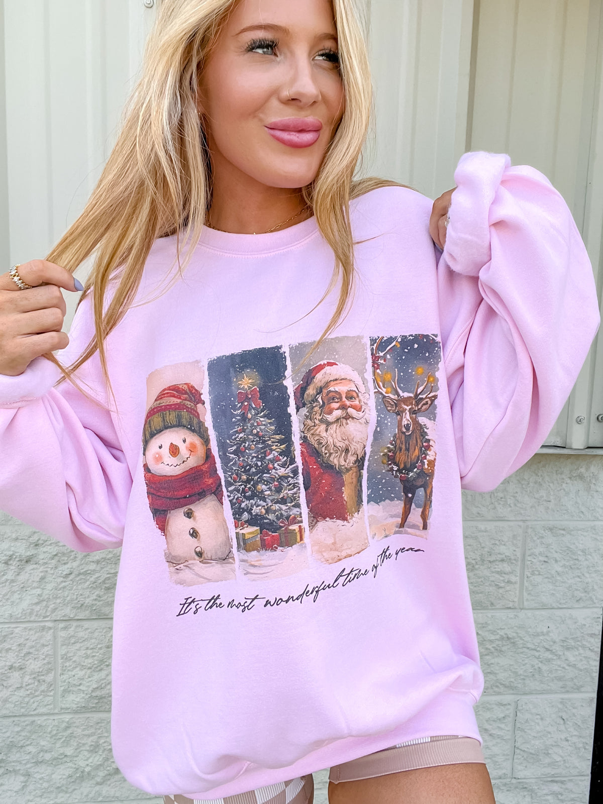 VINTAGE CHRISTMAS COLLAGE GRAPHIC TOP