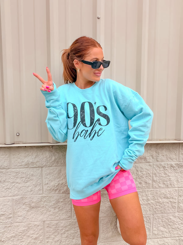 90's Babe Graphic Pullover