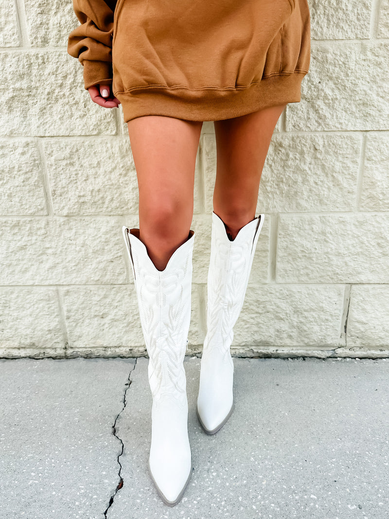 White Embroidered Cowgirl Boot