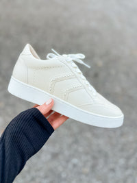 Trendy Off White Stitch Detail Sneaker