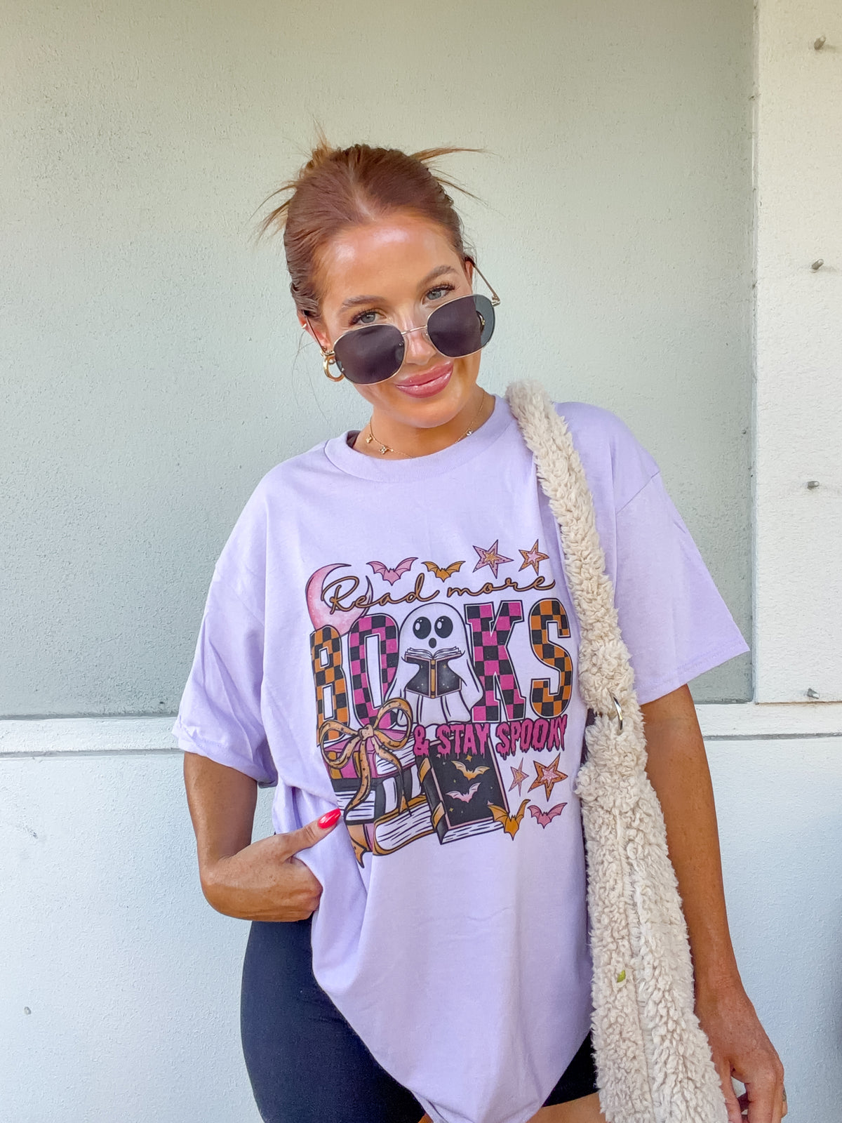 Read More Graphic Top