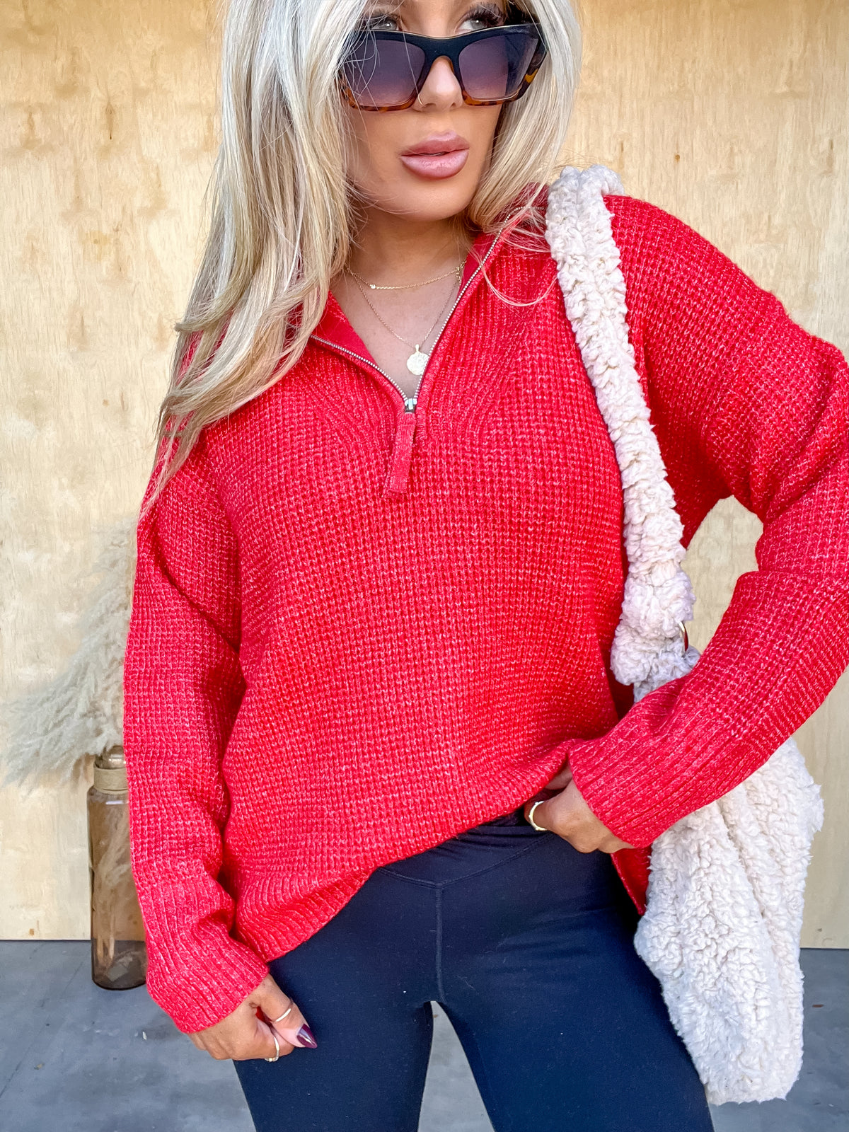 DOORBUSTER - Quick Thinking Ruby Collared Pullover