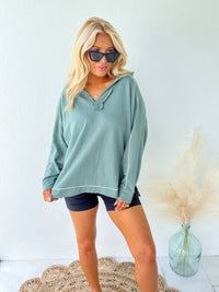 Restless Heart Silky Pine Collared Pullover