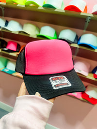 BUILD YOUR TRUCKER HAT!