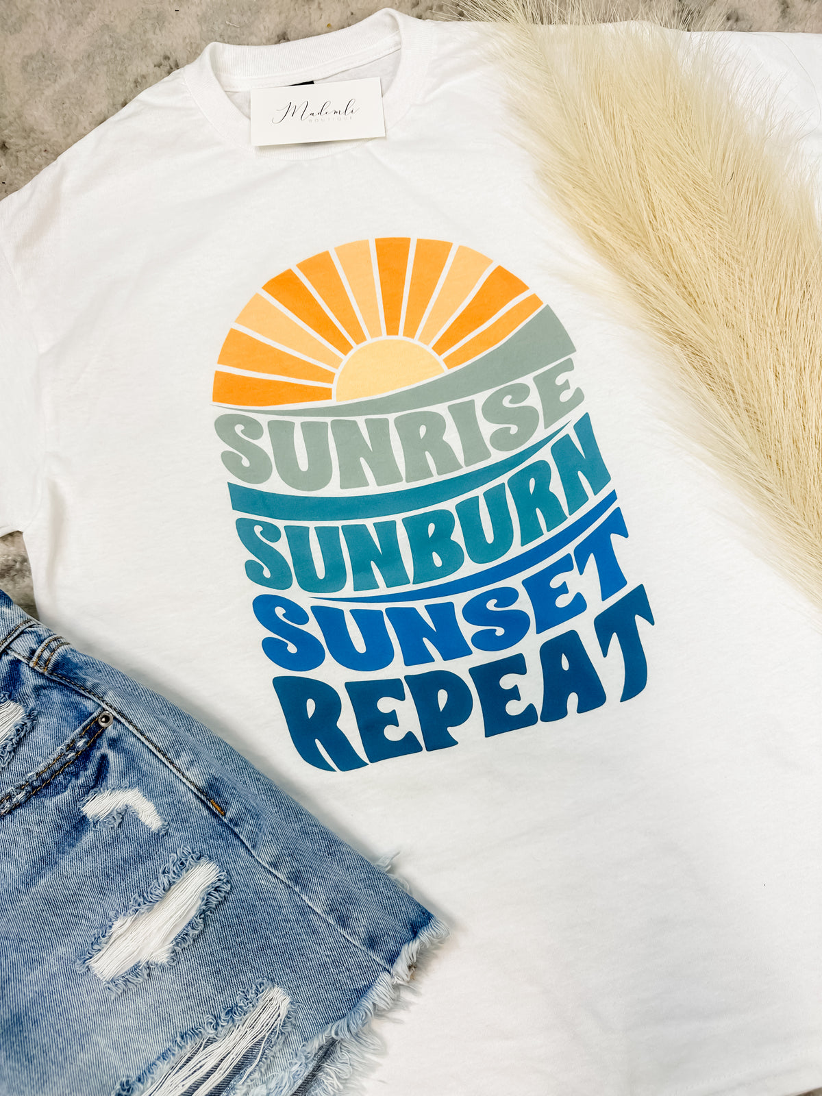 Sun Repeat Graphic Tee