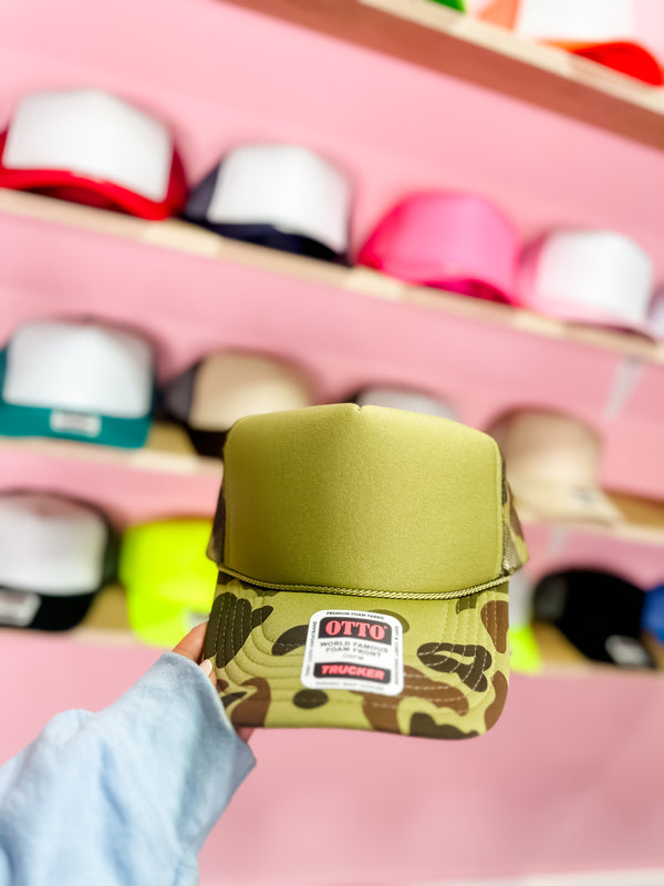 Custom Color American Leopard Lips Trucker Hat