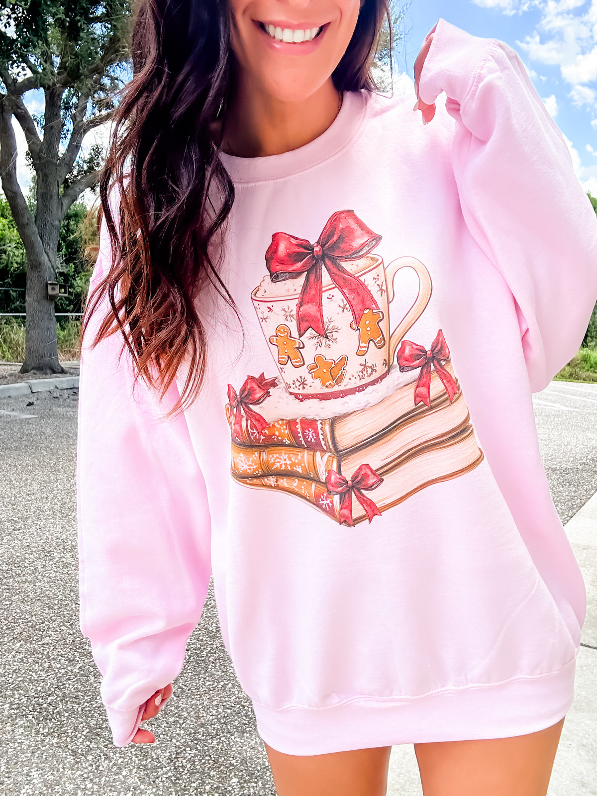 Holiday Books Graphic Top