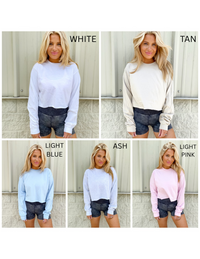 CROP *LONG Sleeve Graphic Top