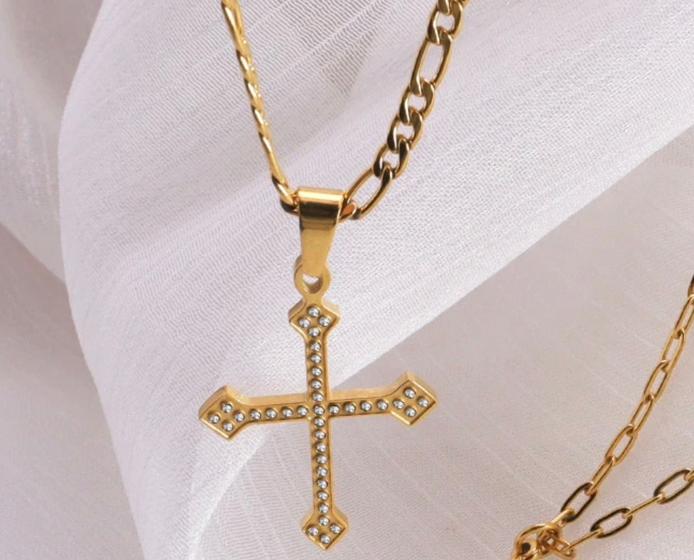 DIAMOND CROSS NECKLACE