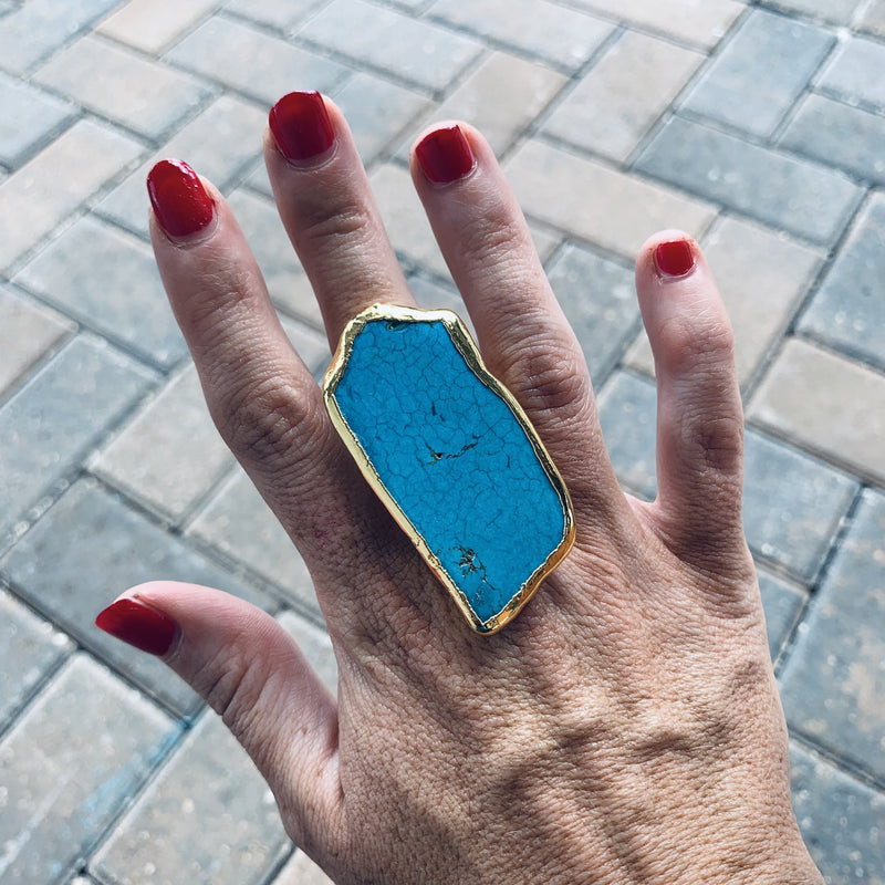 STABILIZED BLUE TURQUOISE GOLD RING
